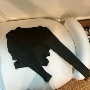 Lulu lemon long sleeve crop top